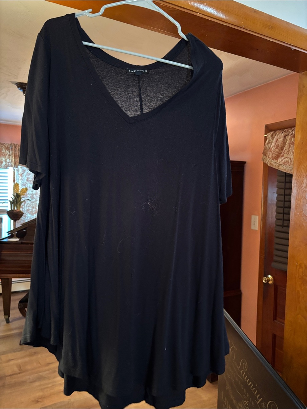 Lane Bryant Black V-Neck Short Sleeve Tunic